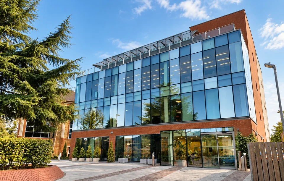 London Court building exterior