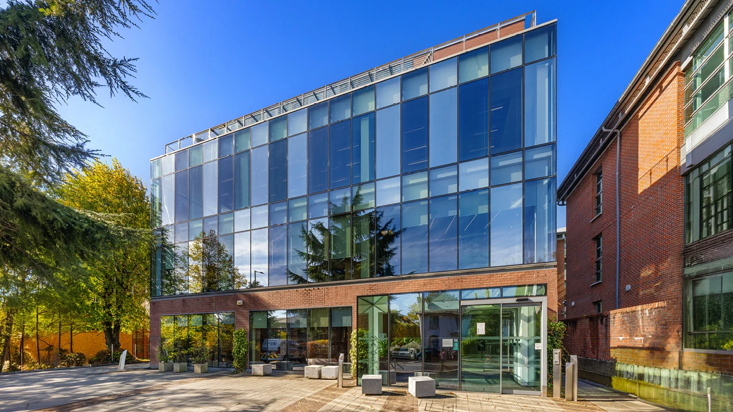 London Court cat b fit-out project in Reigate, United Kingdom by Workplace Creations — image 2