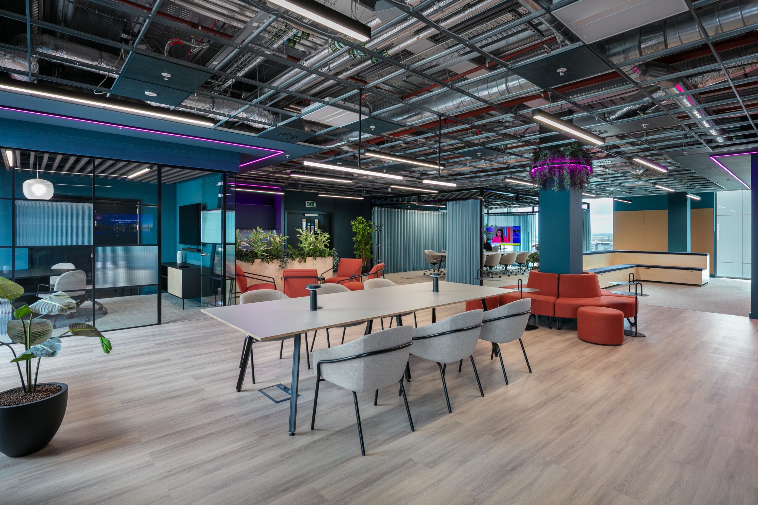 Host MediaCity Office Fit-Out workplace / interior design project in Salford, UK by adt workplace — image 2