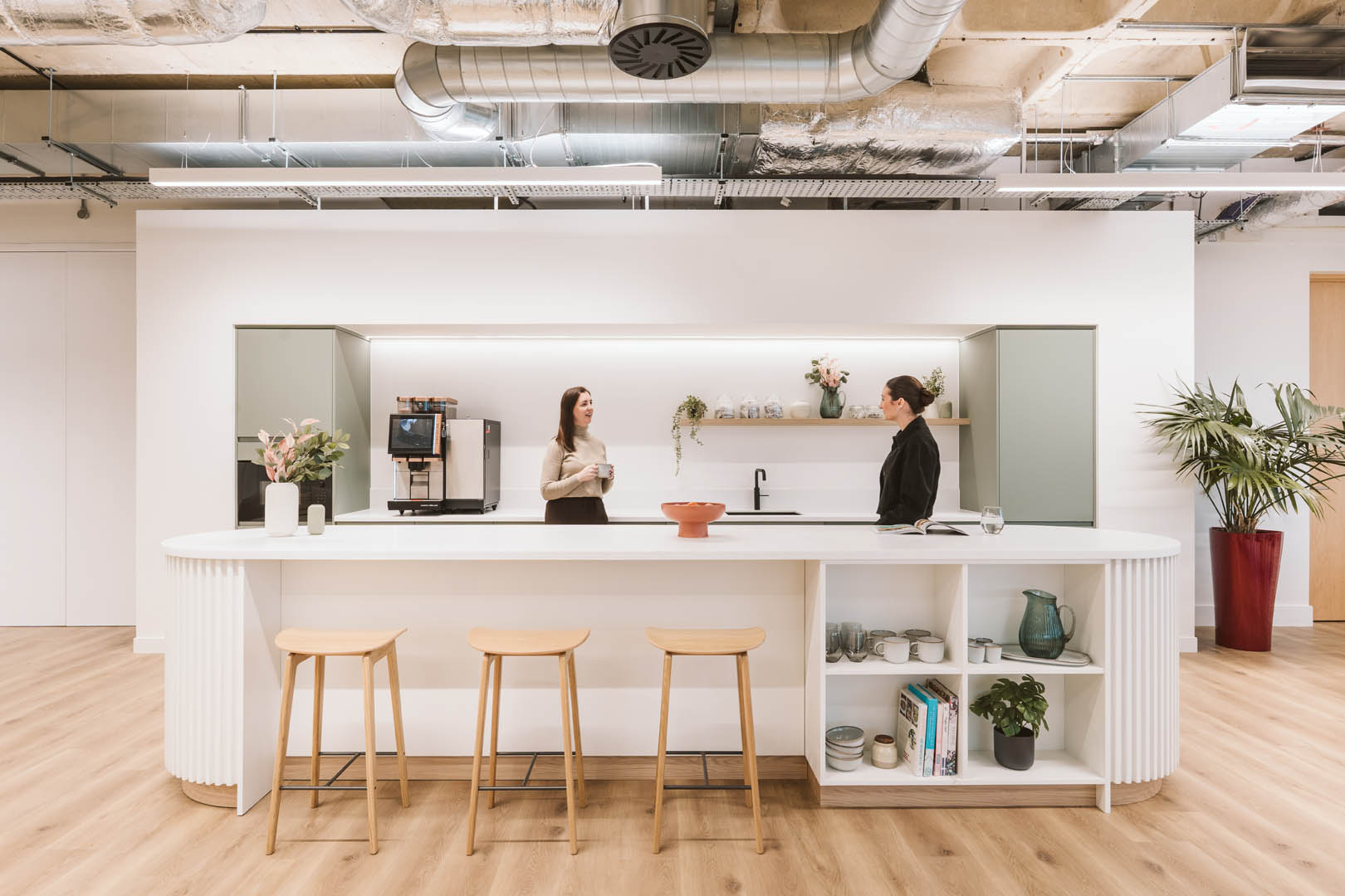 Recordati workplace / interior design project in Reading, United Kingdom by Office Principles — image 4