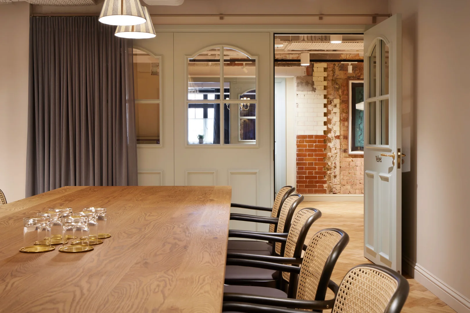 Arding & Hobbs for x+why workplace / interior design project in London, United Kingdom by Interaction — image 4