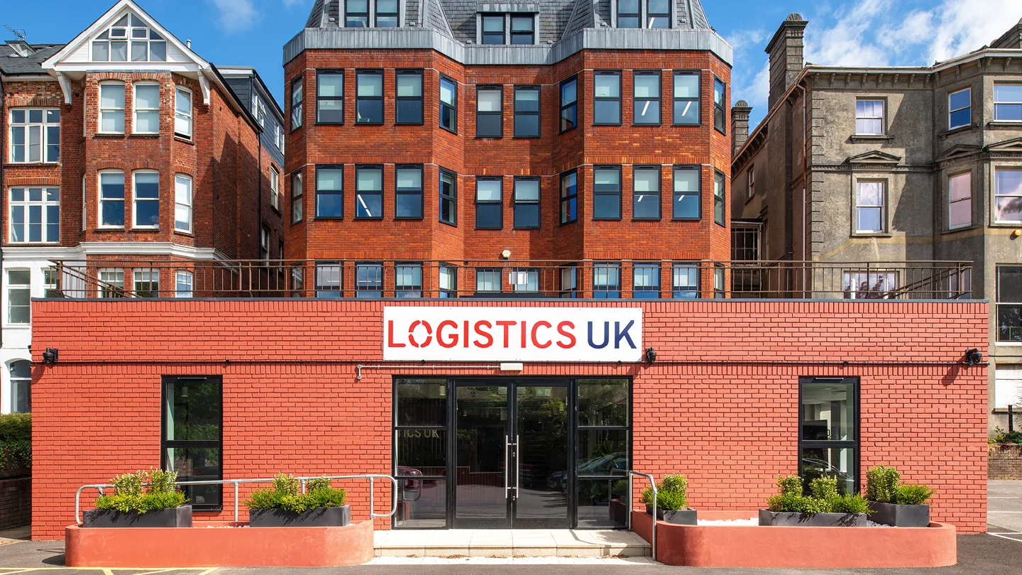 5 Londsale Gardens cat b fit-out project in Royal Tunbridge Wells, United Kingdom by Workplace Creations — image 2