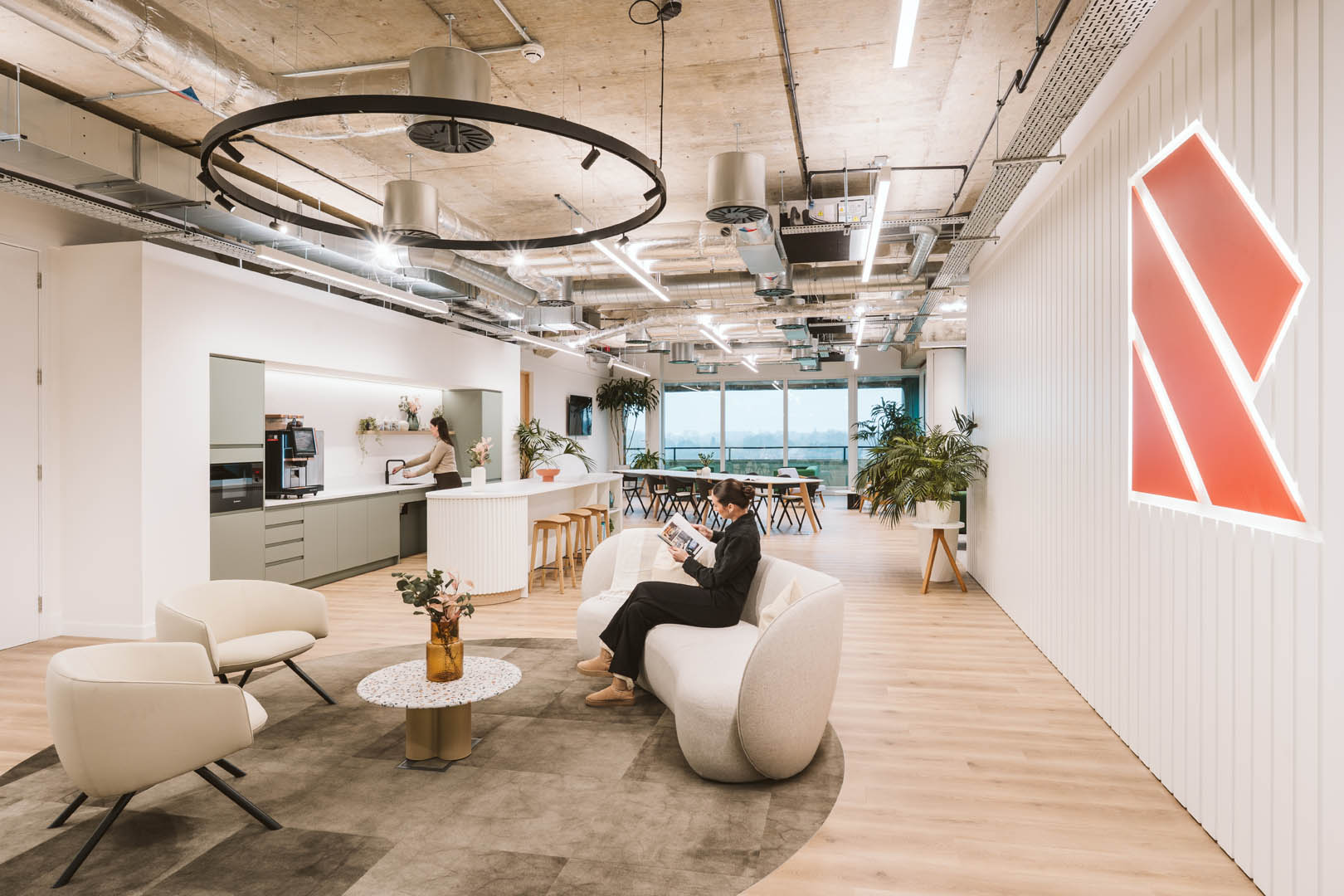 Recordati workplace / interior design project in Reading, United Kingdom by Office Principles — image 3