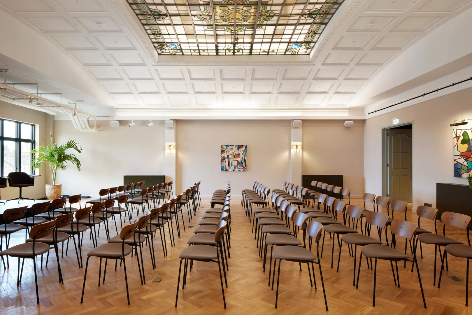 Arding & Hobbs for x+why workplace / interior design project in London, United Kingdom by Interaction — image 6
