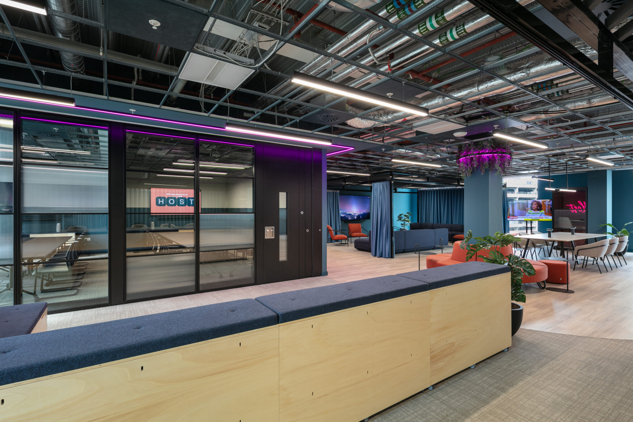 Host MediaCity Office Fit-Out workplace / interior design project in Salford, UK by adt workplace — image 5