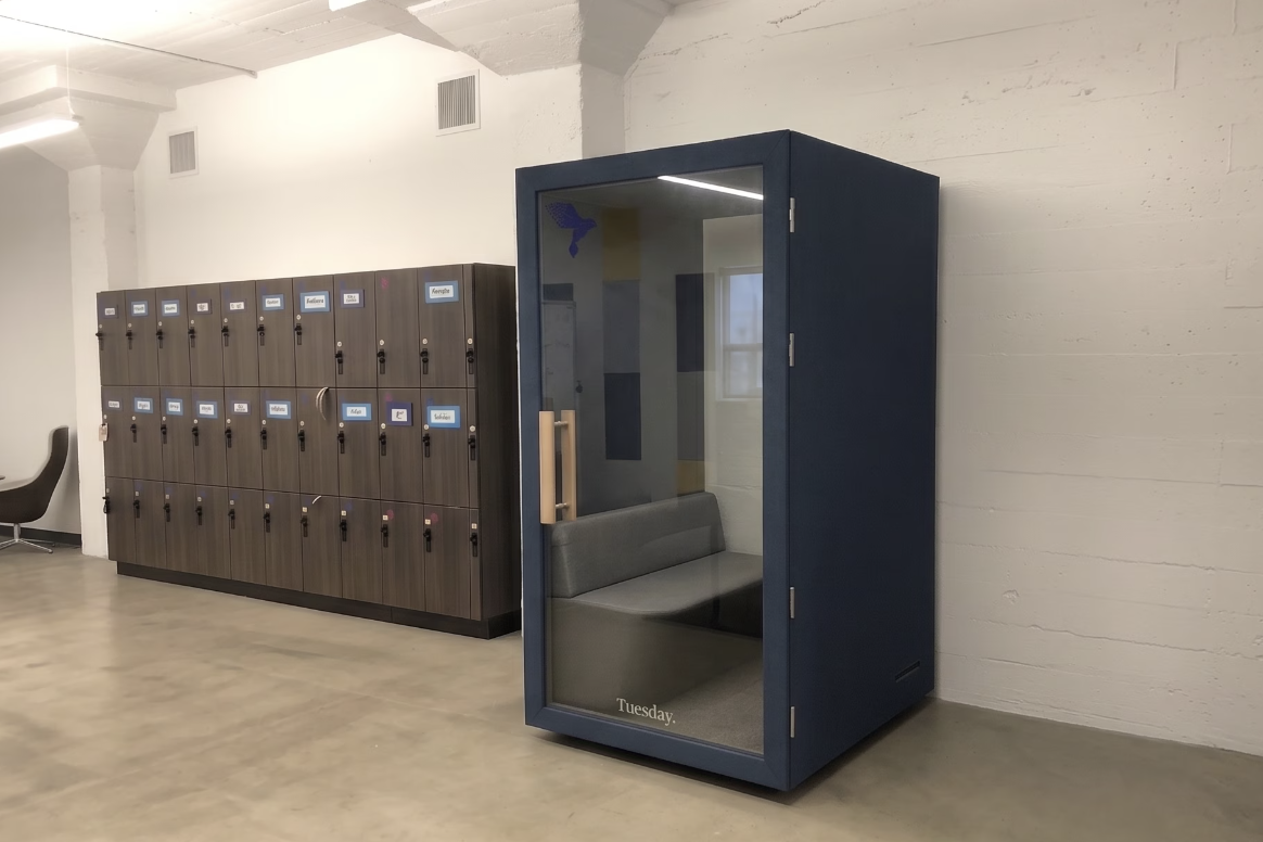 Alpha School: Custom acoustic study pods for personalized learning phone booths / meeting pods project in Austin, United States by Bureau